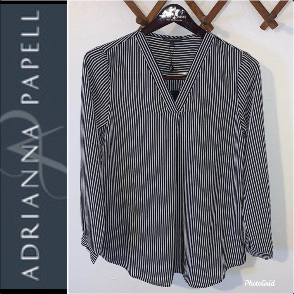 NWT Adrianna Papell Long Sleeve Stripped V Neck Blouse M